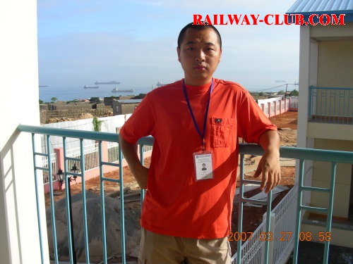 DSCN3425-今天就离开桑比赞嘎理工学员啦，走之前与着学校和大西洋最后留个影.JPG