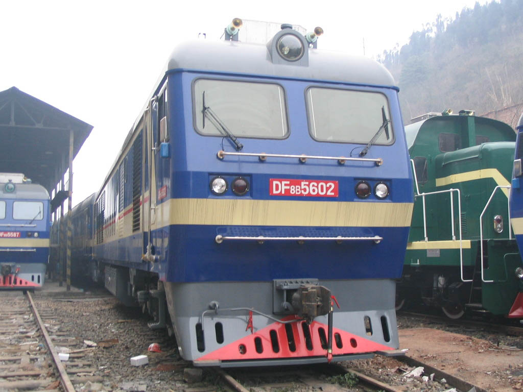 DF8B_5602呼局集段-1.jpg