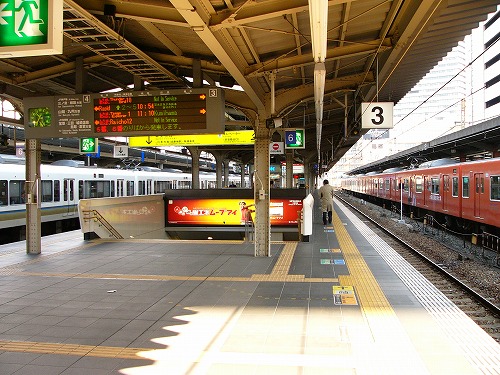 大阪駅　３.jpg